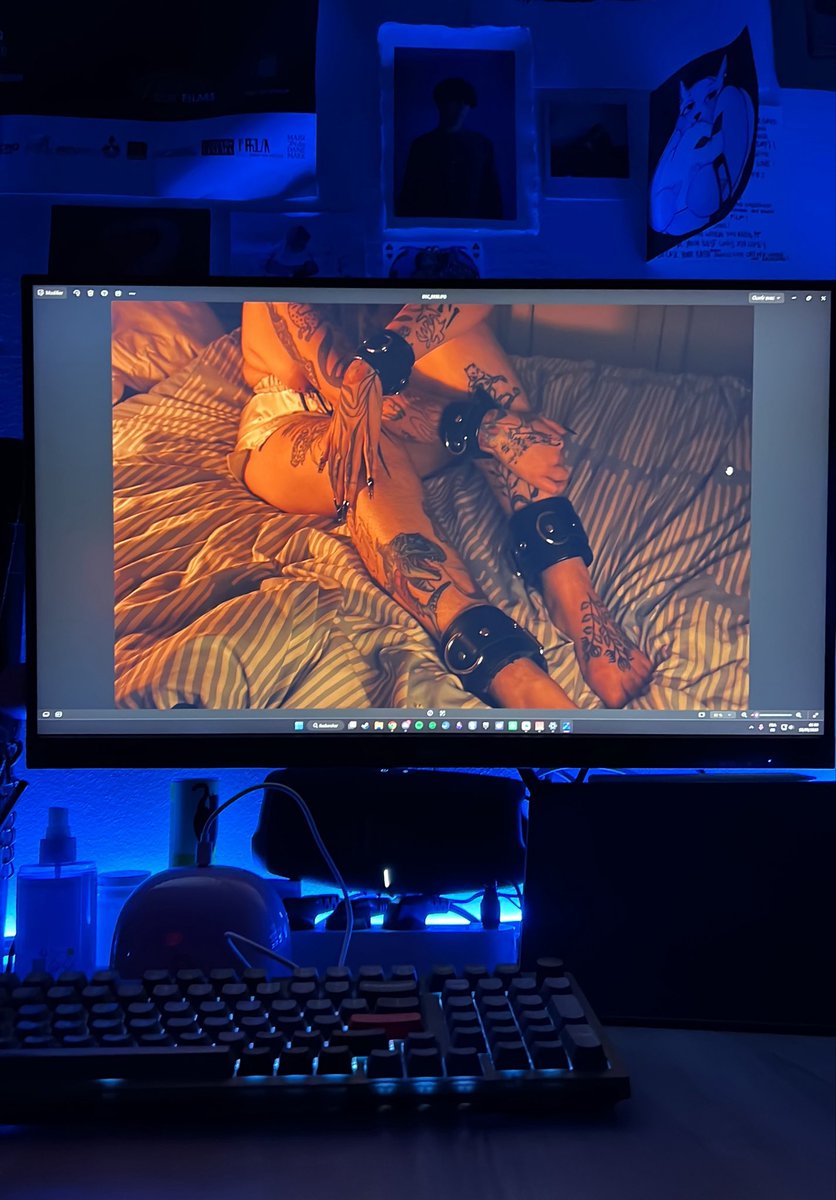 Leochrysalide's tweet photo. ÉPUISÉE par ma journée shooting mais qu’est ce qu’on a été efficace avec maon photographe 🥵 https://t.co/eUhCX7Mzq2