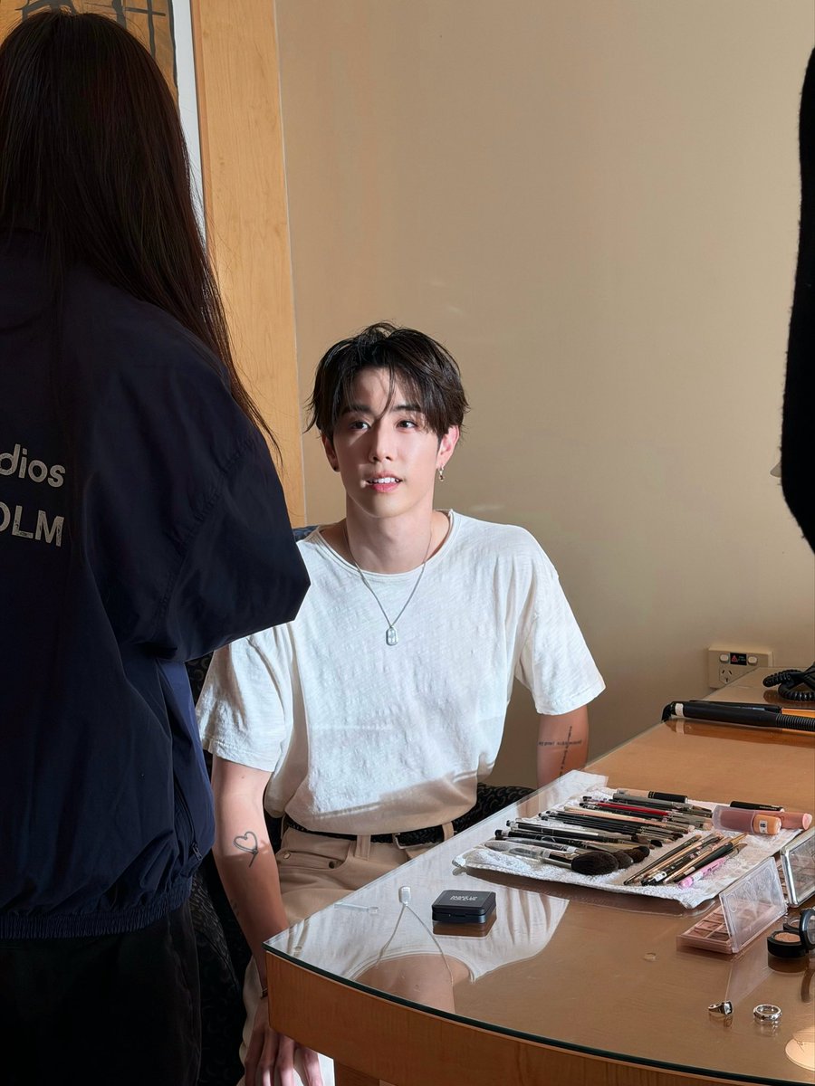 DNAmngmnt's tweet photo. @bangolufsen Martin Place Flagship grand opening in Sydney 💙

#BangOlufsen
#BangOlufsenAustralia
#MarkTuan https://t.co/IyzPU3Ue7U