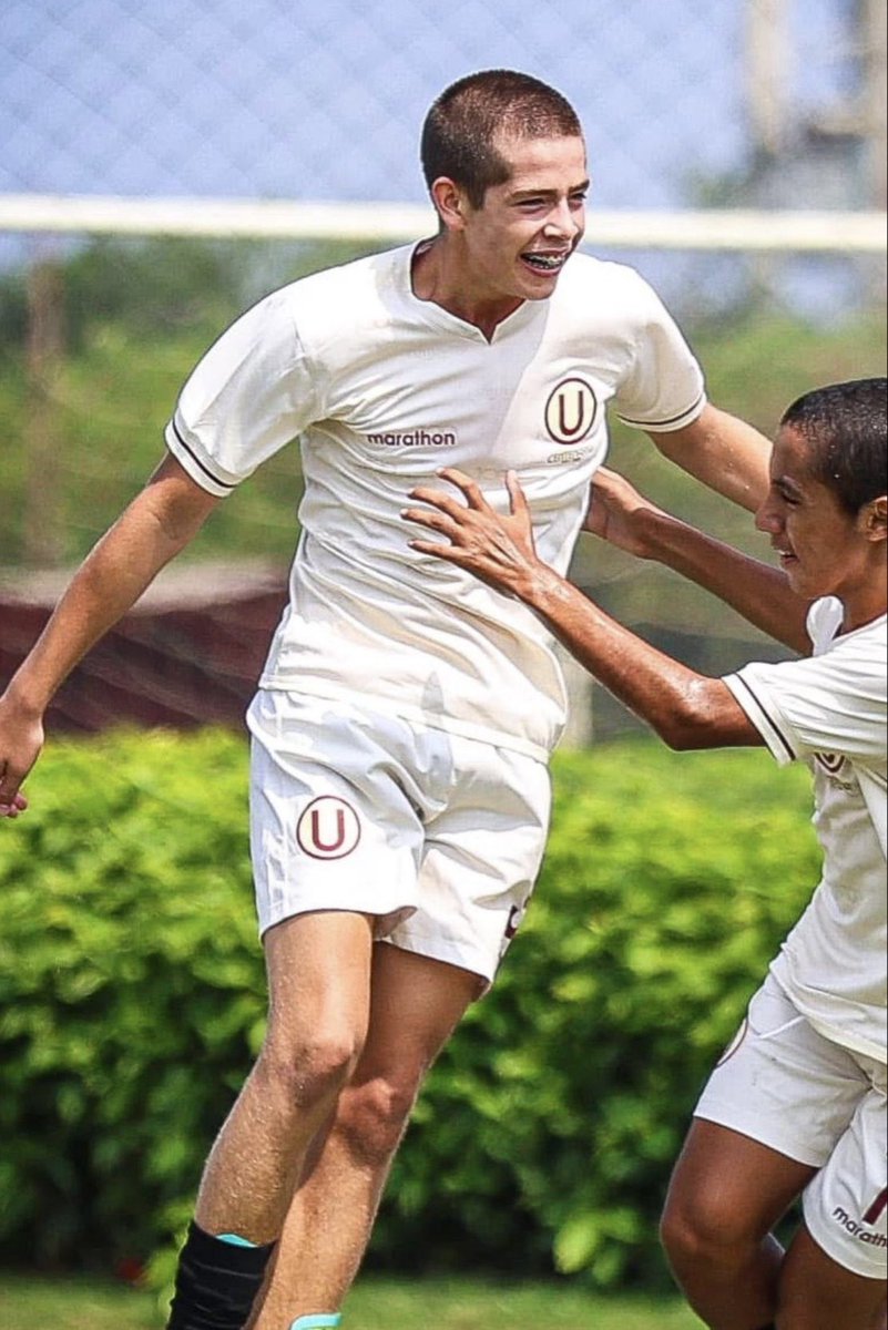 potrillo_1901's tweet photo. Nada extraño que un jugador de @Universitario esté entre los violadores del colegio naval.

Ese es su ADN. https://t.co/IeHzY6IKZ0