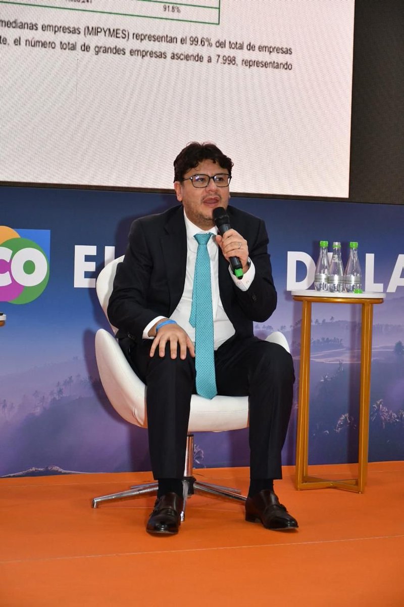 UNGremial's tweet photo. El talento humano es el motor que mueve al transporte y al turismo

En #UnidadGremial2026 analizamos los retos laborales, las oportunidades de formación y las dinámicas de empleo que fortalecen la productividad de estos importantes sectores. 🚌🇨🇴

#DiálogoConocimiento https://t.co/G1wSSKy73V