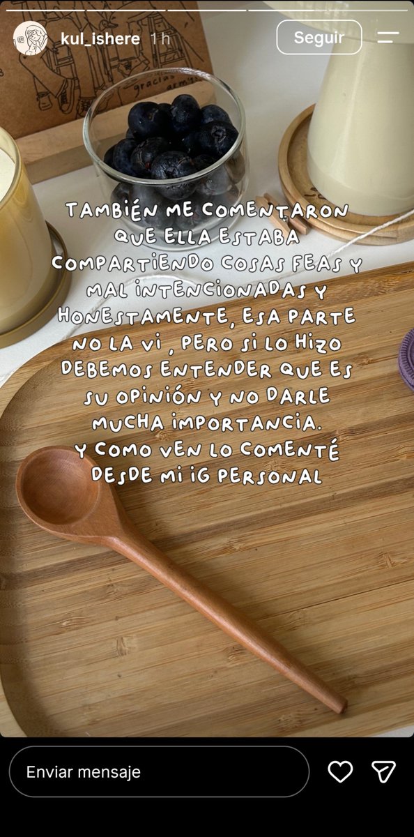 spidankoo's tweet photo. En resumen, apoya a la grasa en Internet pero ella ama a los chicos 🥺 https://t.co/gTFFLCCsfN