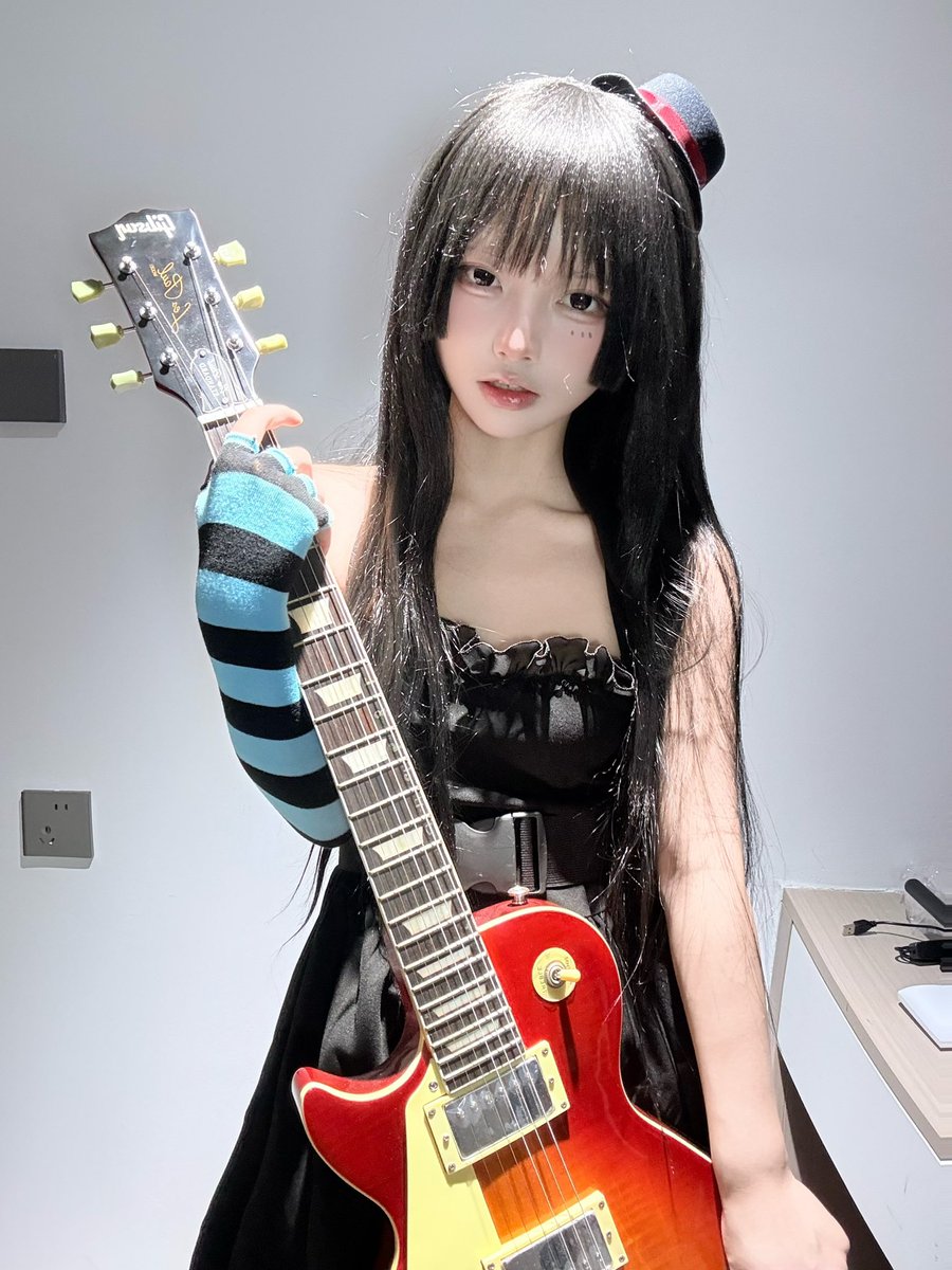 xbb54188M's tweet photo. mio https://t.co/hPNDuHwzVX