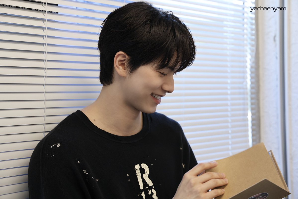 yachaenyam's tweet photo. 팬레터 잘전달했습니다!! 선물 전달 완료☺️ https://t.co/Rkiusml0Wj