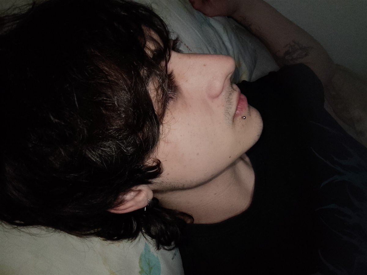 nodeadgodd's tweet photo. #nariztwt e blablabla essa porra ae https://t.co/uEm5qPSyXt