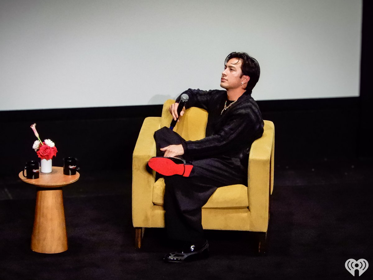 iHeartRadioCA's tweet photo. We could really stare at these photos all day 🤩 Mesmerized by Hudson Williams at his ‘In Conversation With’ at @TIFF_NET 🙌🏼

#Hudsonwilliams #yaga #heatedrivalry #Tiff #TIFF26 #Toronto 📸 : @JessManyTalents https://t.co/6rvoJ9EyUQ