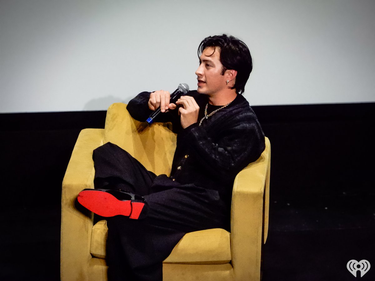iHeartRadioCA's tweet photo. Hudson Williams made some WAVES at @TIFF_NET today and we can't wait for the Yaga premiere tonight! 🤩🤩

#Hudsonwilliams #yaga #heatedrivalry #Tiff #TIFF26 #Toronto 📸 : @JessManyTalents https://t.co/PZmmuZE5Nl