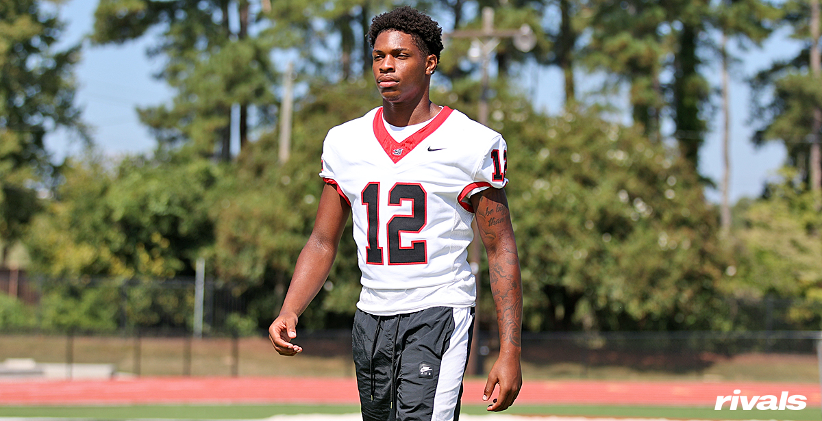 ChadSimmons_'s tweet photo. Top 50 safety Giovanni Tuggle has a loaded fall ahead โ and one contender just made a move.
Several national powers are pushing, another gets its shot this weekend and Tuggle has a plan moving forward.
Read: https://t.co/k0RsgFWPTk https://t.co/FL13NbRcw3