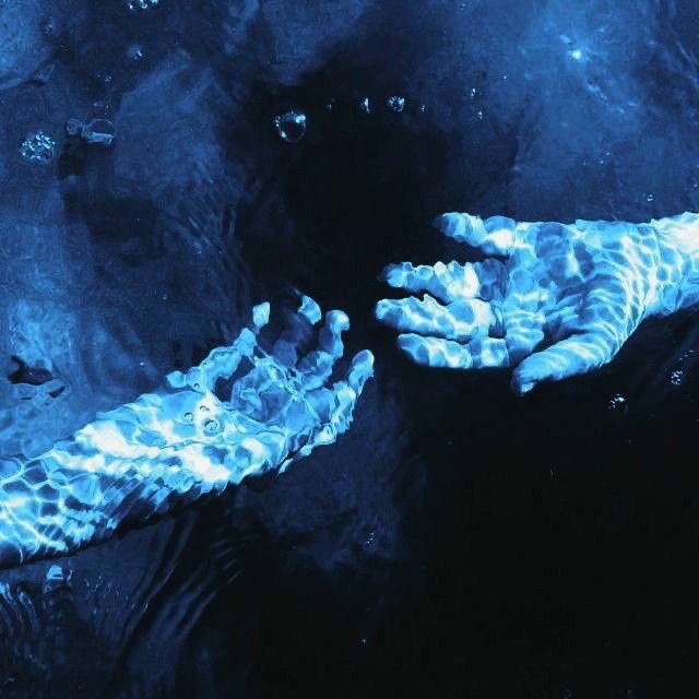 charmingmalu's tweet photo. part of your world | kylia au! 🌊

onde malia é uma surfista e melhor amiga de kylie a vida inteira.

porém, kylie esconde um segredo que está prestes a mudar a amizade delas para sempre. https://t.co/NmpNRyAzKn