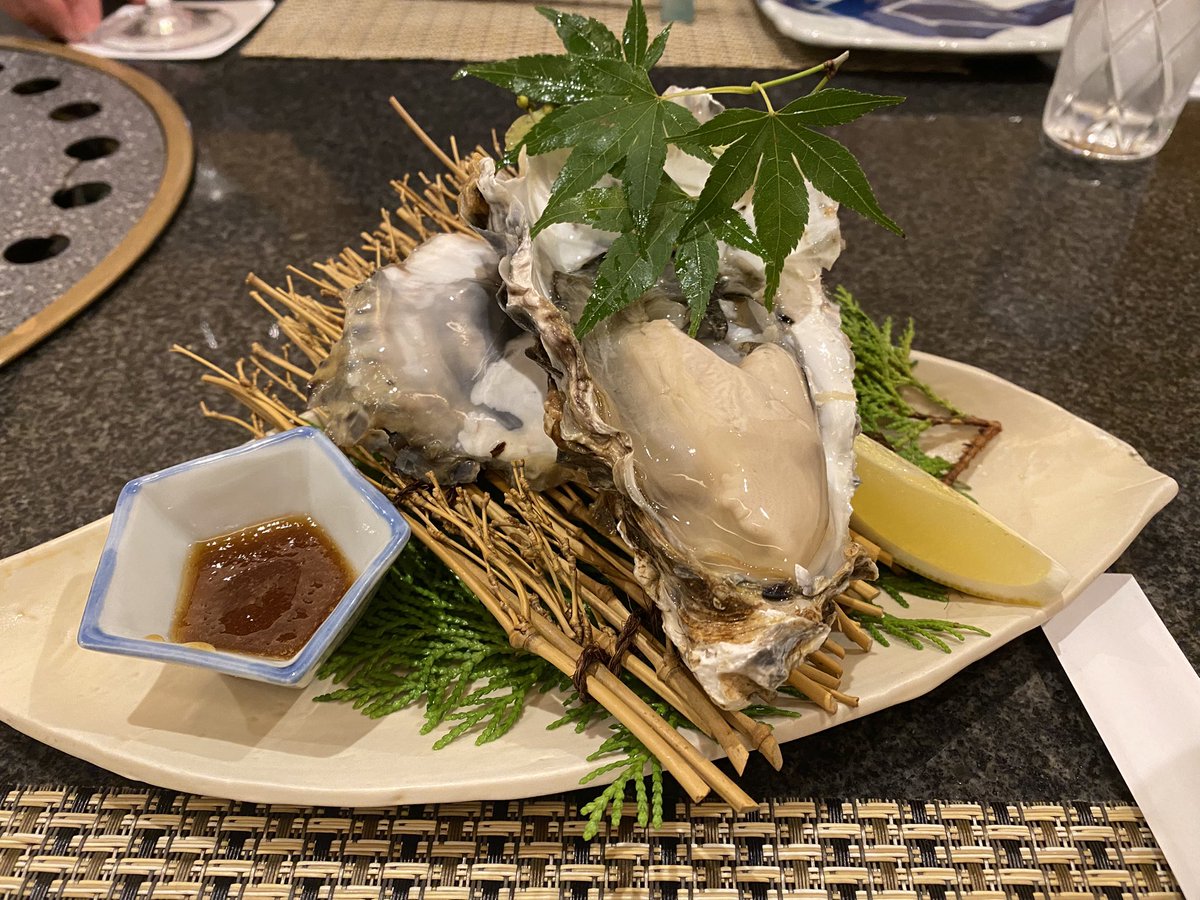 zai12917930's tweet photo. @fieldh16 生牡蠣は万が一のためあまり食べないようにしてますが…コレは出されたらしょうがないですね
カキフライは同意です https://t.co/eMBETHXrc7