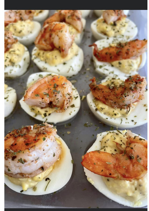 chew_music's tweet photo. @oelma__ Oh yeah. I lure friends in for work with my Cajun shrimp deviled eggs. Oh yeah! https://t.co/Ydwrb9j8yS