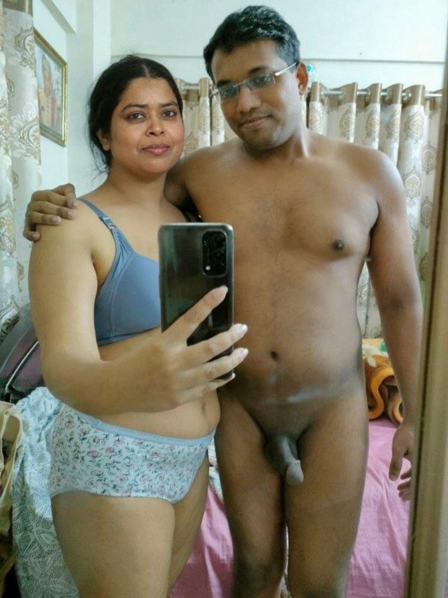 LipiAunty's tweet photo. আমার আম্মু আজ তার কলেজের বন্ধুর সাথে সেক্স করেছে।আম্মুর এই বন্ধুর সাথে মাঝে মাঝেই কথা বলে কিন্তু সেটা যে সেক্স পর্যন্ত যাবে আমি বুঝতেই পারি নি।যাক আমি খুশি আমার সোনা আম্মুটা নতুন ধোনের চোদা খেয়েছে আজ।আমার সোনা মা টা য��� সুখ পাবে আমার তত শান্তি। https://t.co/Rw3RsD3fUd