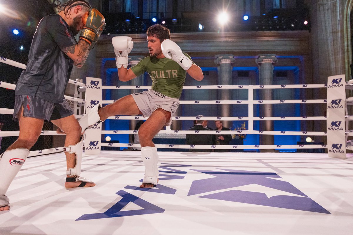 ki_mmaofficial's tweet photo. The Ki MMA ring. The Martial Way.

#Ki #Cipriani25Broadway #MomentFactory https://t.co/6UwMcRnu9q