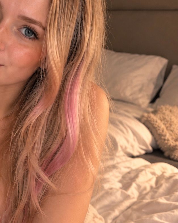 BabezUk's tweet photo. Goodnight🥰🥰🥰

#girlsonbed #bedtime #girlselfie #pyjamas #sleepwithme https://t.co/VgxoNhI9Eu