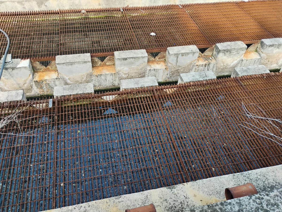 MinervaSalcedoB's tweet photo. Escuelas sin mantenimiento, centros de salud incompletos y carreteras en mal estado. Esta es la denuncia que hoy debe escucharse. #FaltanObrasParaElPueblo https://t.co/5JFDXVwKiH