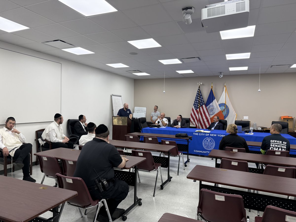 NYPD66Pct's tweet photo. Thank you to everyone who attended the NYPD 66th Precinct Community Council meeting! Your continued support, partnership, and commitment to keeping our community safe make a difference. We appreciate you being part of our NYPD family! 👮‍♂️👮‍♀️ https://t.co/KTdbGaKv3Y