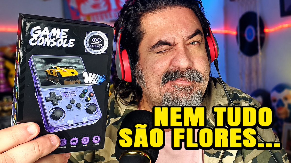 DolceBlog's tweet photo. Testei o R36S o console portátil queridinho e barato que roda até PLAYSTATION! Tudo isso mesmo? https://t.co/Y4ThKpYT6P https://t.co/T0rzUxo7Q8
