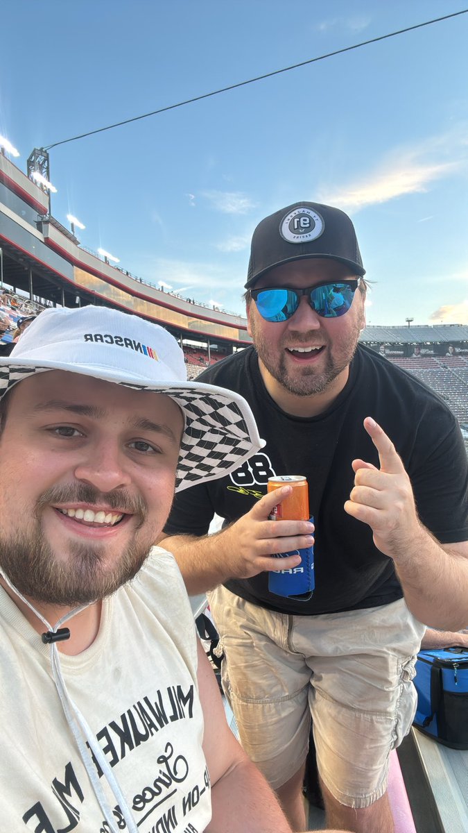 faust_casey's tweet photo. Let’s go Ty!! @TyMajeski #itsbristolbaby https://t.co/NCvWabbM9i