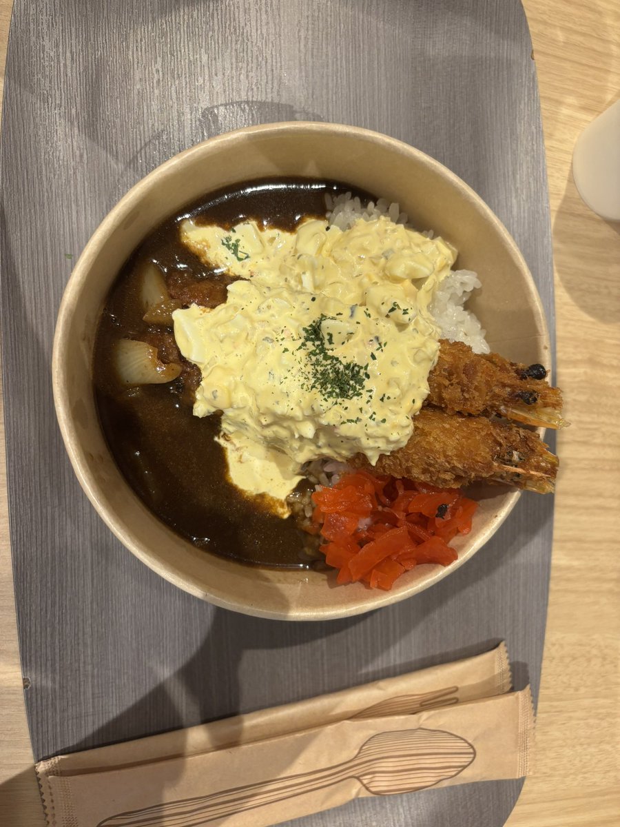 ryoma_rnw's tweet photo. おはようございます😃おしゃべり担当です！ #須磨シーワールド に行って来ました！ #イルカショー は可愛くて最高❤️お昼は #エビタルタルカレー を食べました😋 https://t.co/f92sxquprm