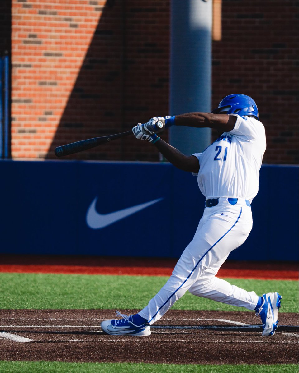 MemphisBaseball's tweet photo. Getting Active 😤

#GoTigersGo | #MemphisRising https://t.co/lz4faGNzcs
