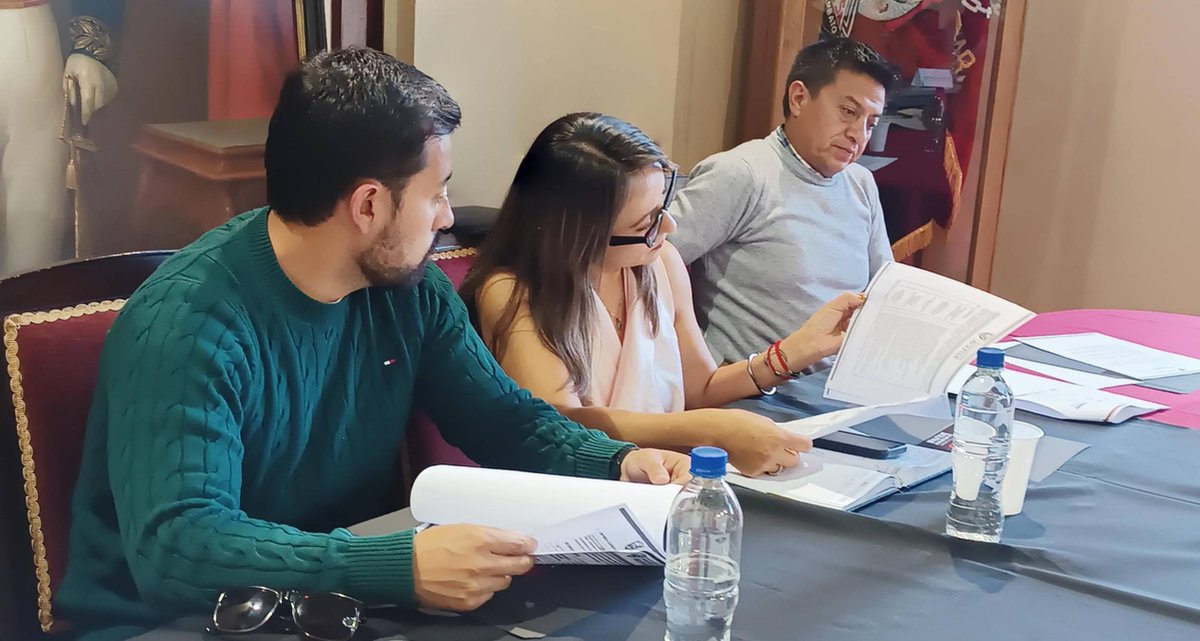 IstbolivarS's tweet photo. Hoy, el Instituto Bolívar desarrolló un Grupo Focal para la construcción del Diseño de la Malla Curricular de la nueva Tecnología Superior en Negocios Agropecuarios, (modalidad dual). https://t.co/gKQXS8NkT0