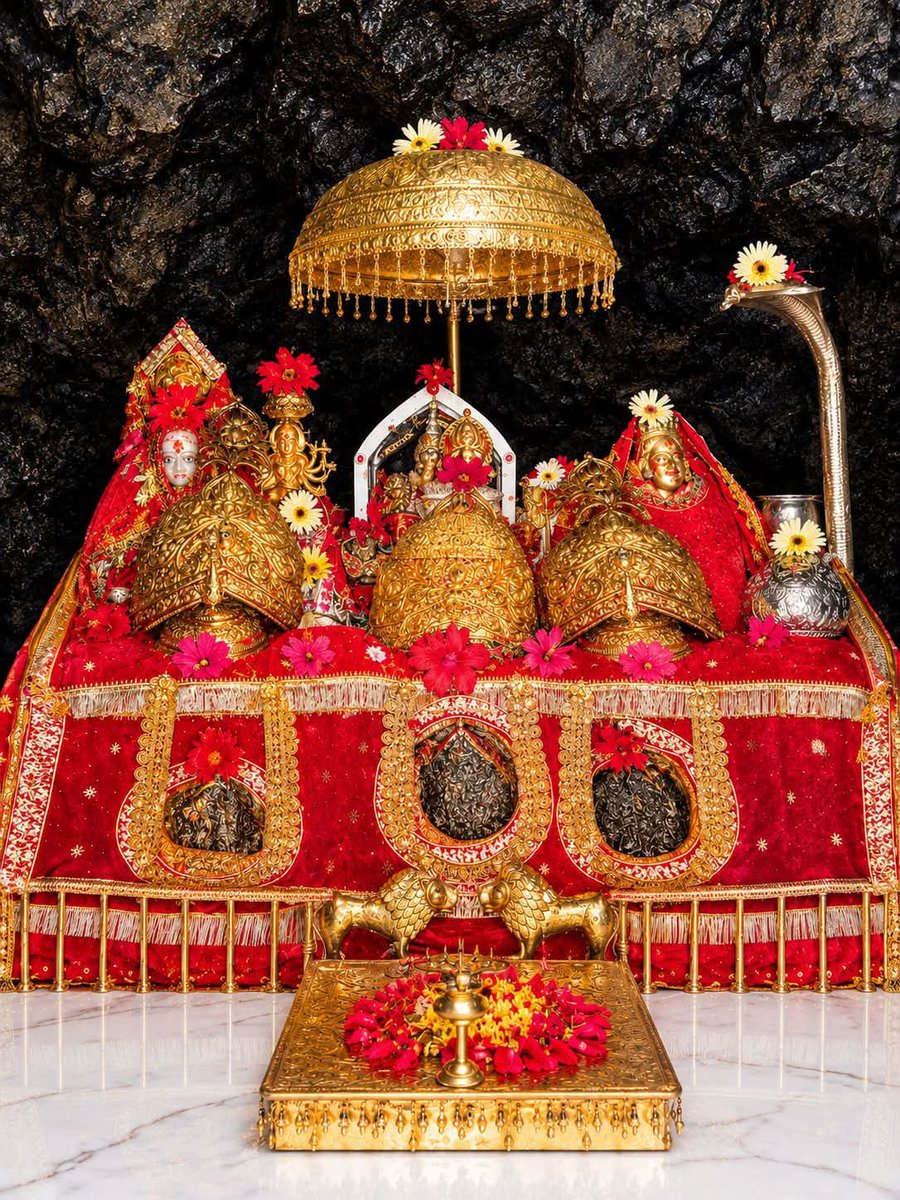 mahijamwal0404's tweet photo. Jai Mata Dukh harni Maa Vaishno Devi 🙌🏻 https://t.co/ERbtpghG3l