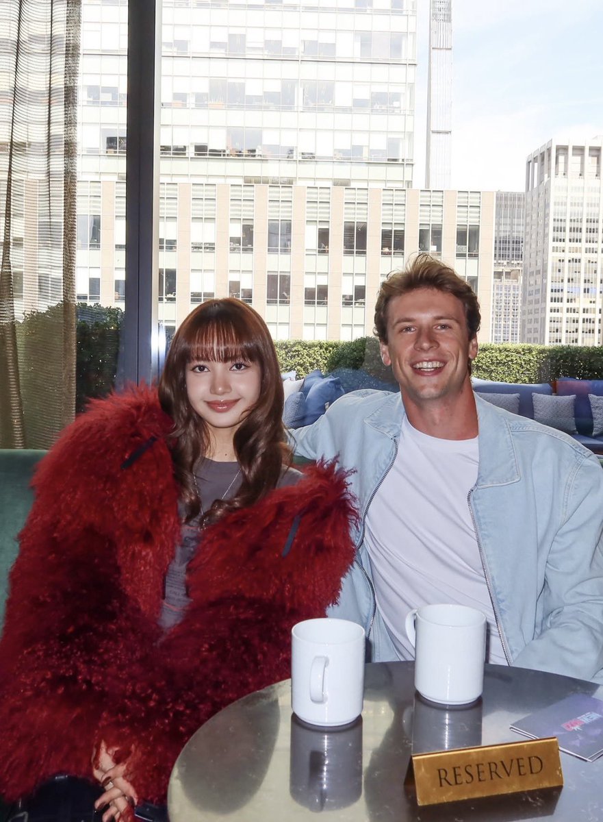 lalaluvlalisa's tweet photo. #LISA with Bru on Audacy Check In 📡 https://t.co/sBqP8pQNdL