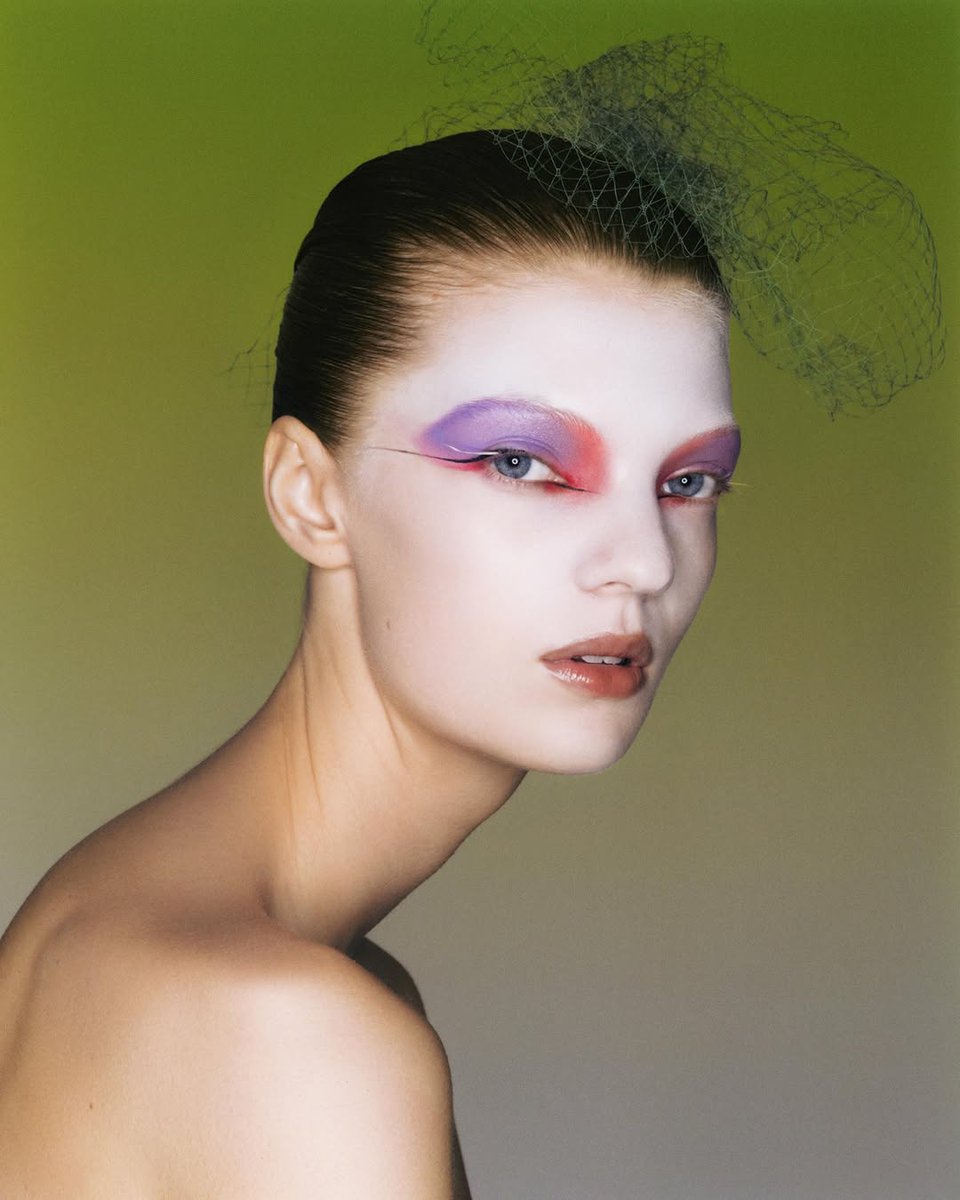 muaawesome's tweet photo. 💚HANNA💚
MUA:
Hair:
Model: https://t.co/L1Pow2YMLK