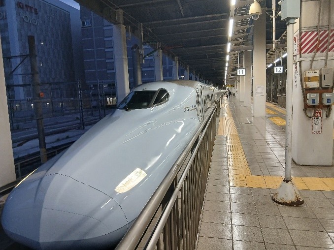 kyushu_unyu's tweet photo. 【九州新幹線　全線運転再開】
九州新幹線は、本日9月18日の始発から全線で運転を再開しました。
復旧にご尽力いただいた関係者の皆様に感謝申し上げます。
残る区間の運転再開により、九州新幹線が全線でつながりました。

#令和8年熊本地震 #九州新幹線 #JR九州 #運転再開 https://t.co/61eCAwZvjy