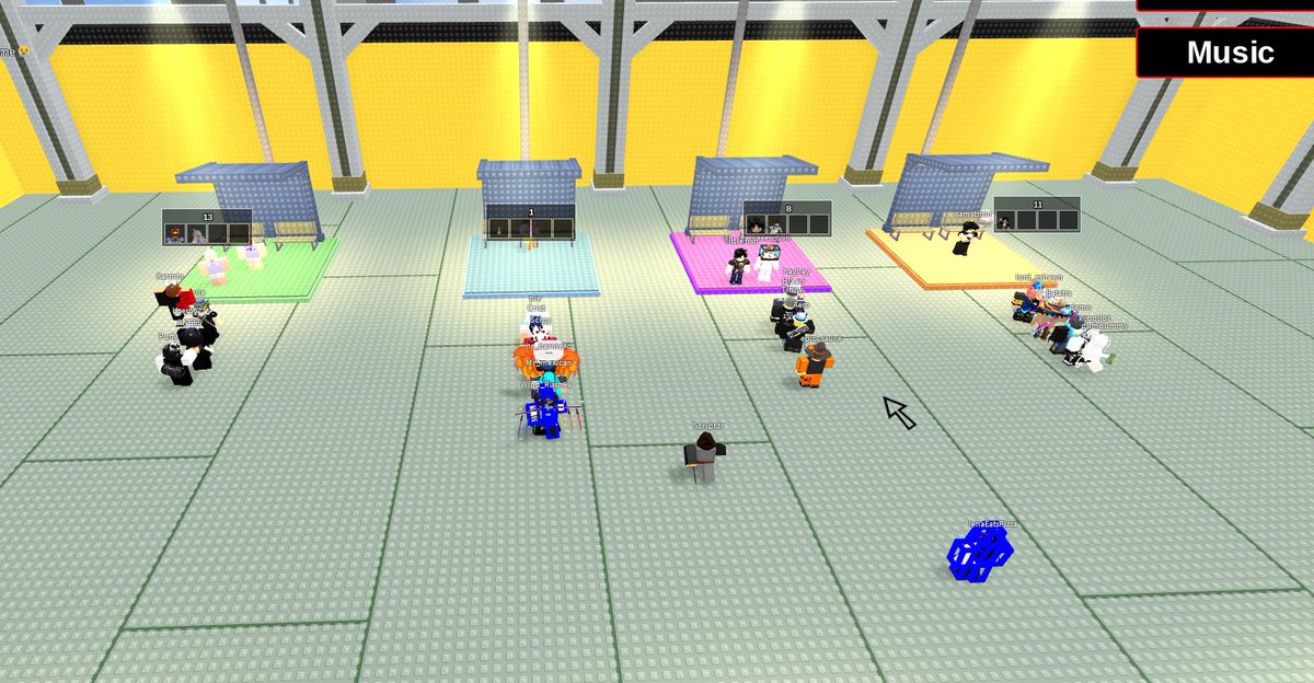 OptyWow's tweet photo. pizza place on the hunt only working solo so people be making lines 😭 https://t.co/EvyxbGq0gH