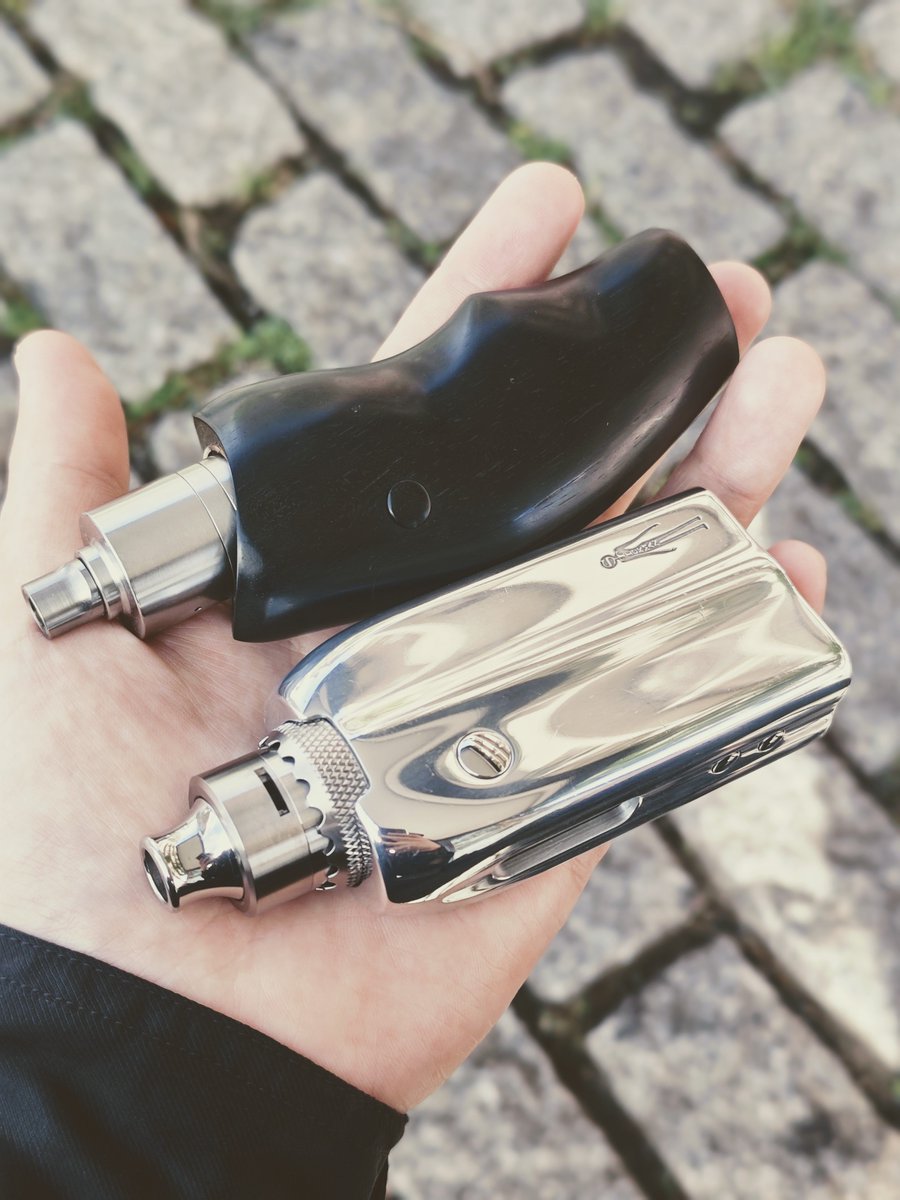 jose_vape's tweet photo. 朝の空気うまい。vapeも。 https://t.co/ObKgHrJgsL