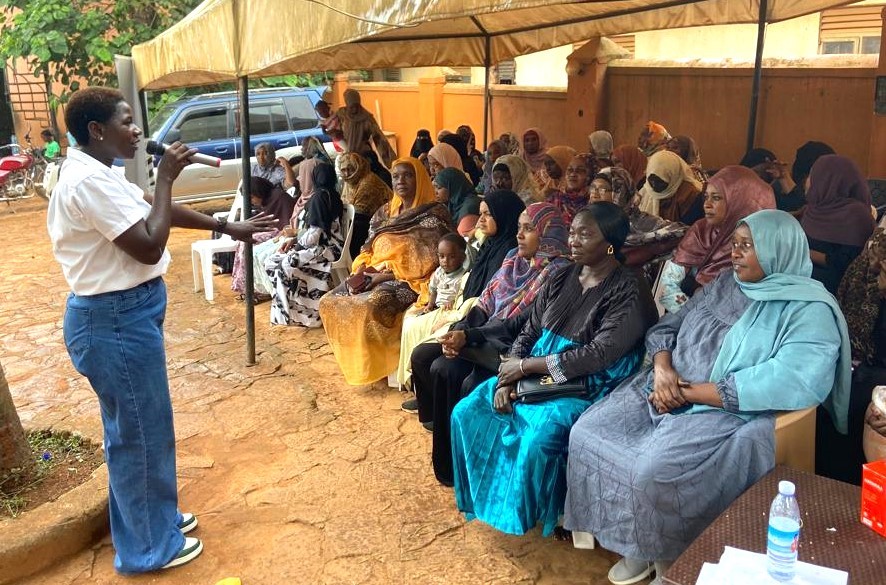 SaamSalley's tweet photo. Directly engaging in culturally sensitive topics like FGM is counterproductive. We integrated FGM with menstrual hygiene, cervical screening, breast examination, sickle cell &amp; created safe spaces for Sudanese women in Mukono to ask questions and discuss the risks of FGM. https://t.co/fuoqXA3UGF