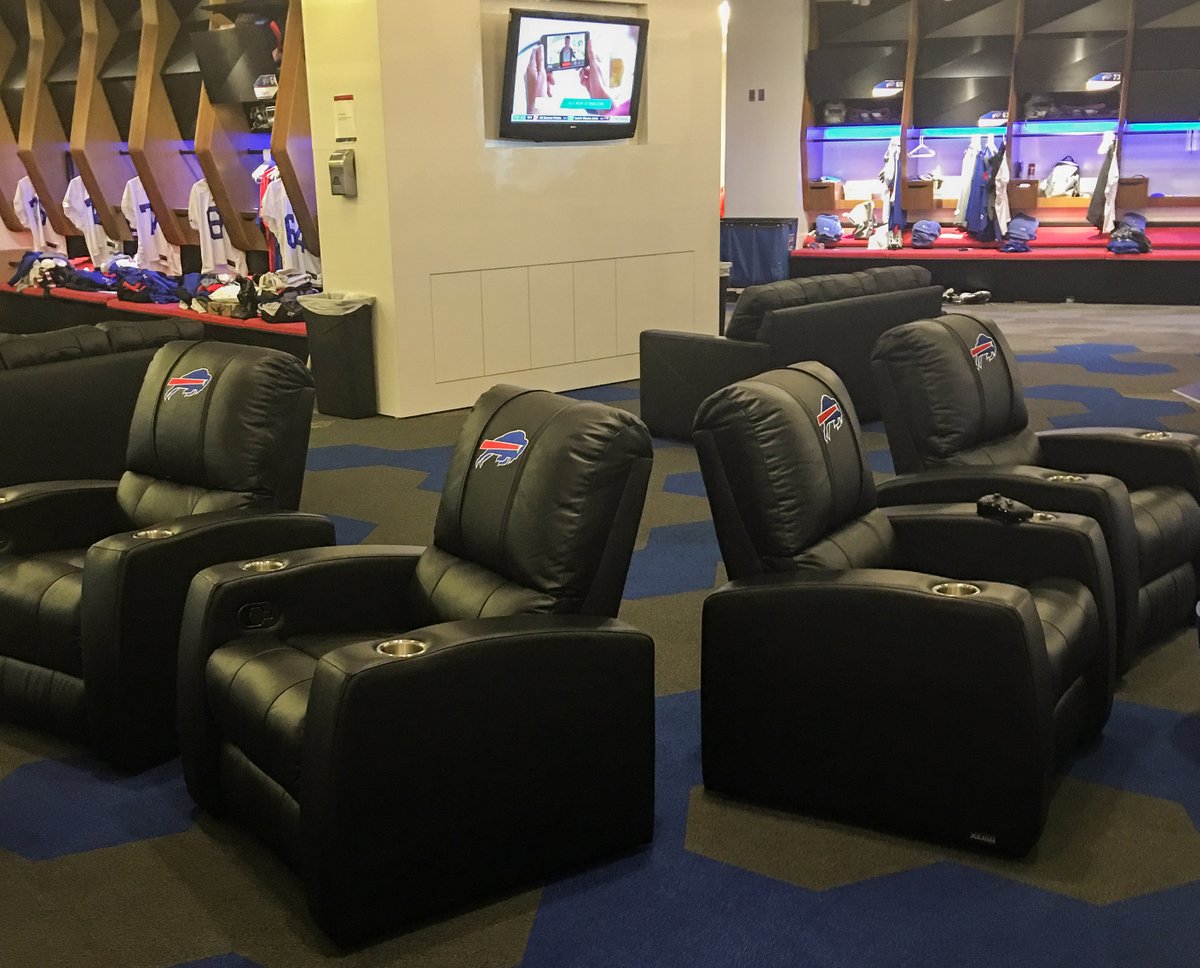 DreamSeat's tweet photo. Who's tuning in to Thursday Night Football tonight to see the @BuffaloBills take on the @Lions 

@NFL 

Needing new recliners for your recovery room? Go to https://t.co/5QI2WfUteA

#dreamseat #brandedrecliner #thursdaynightfootball https://t.co/M7qwisd4Yq