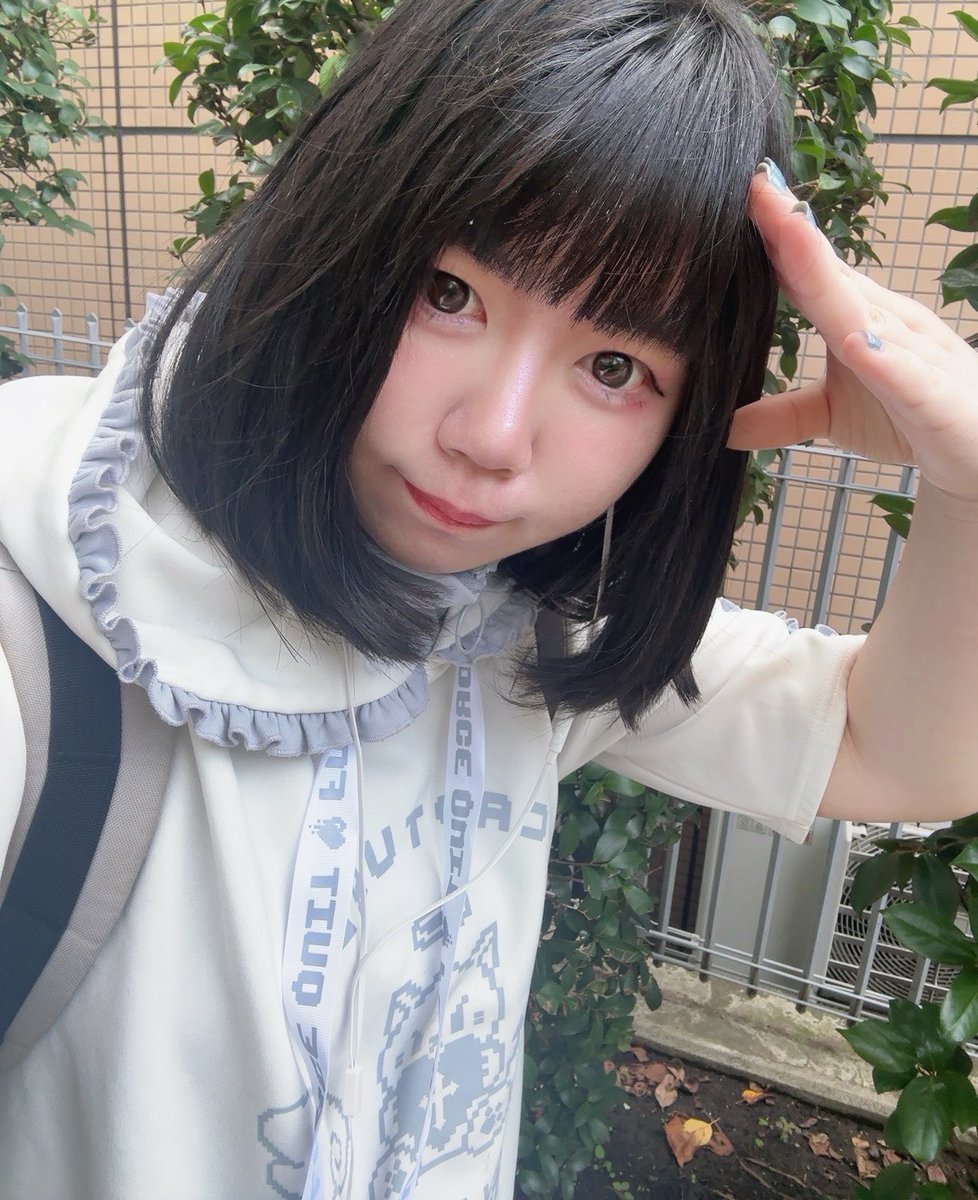 _adhd_chie's tweet photo. おはよっ！☀️*ﾟ前髪切ったよう໒꒱· ﾟ https://t.co/uksOOk0XdR