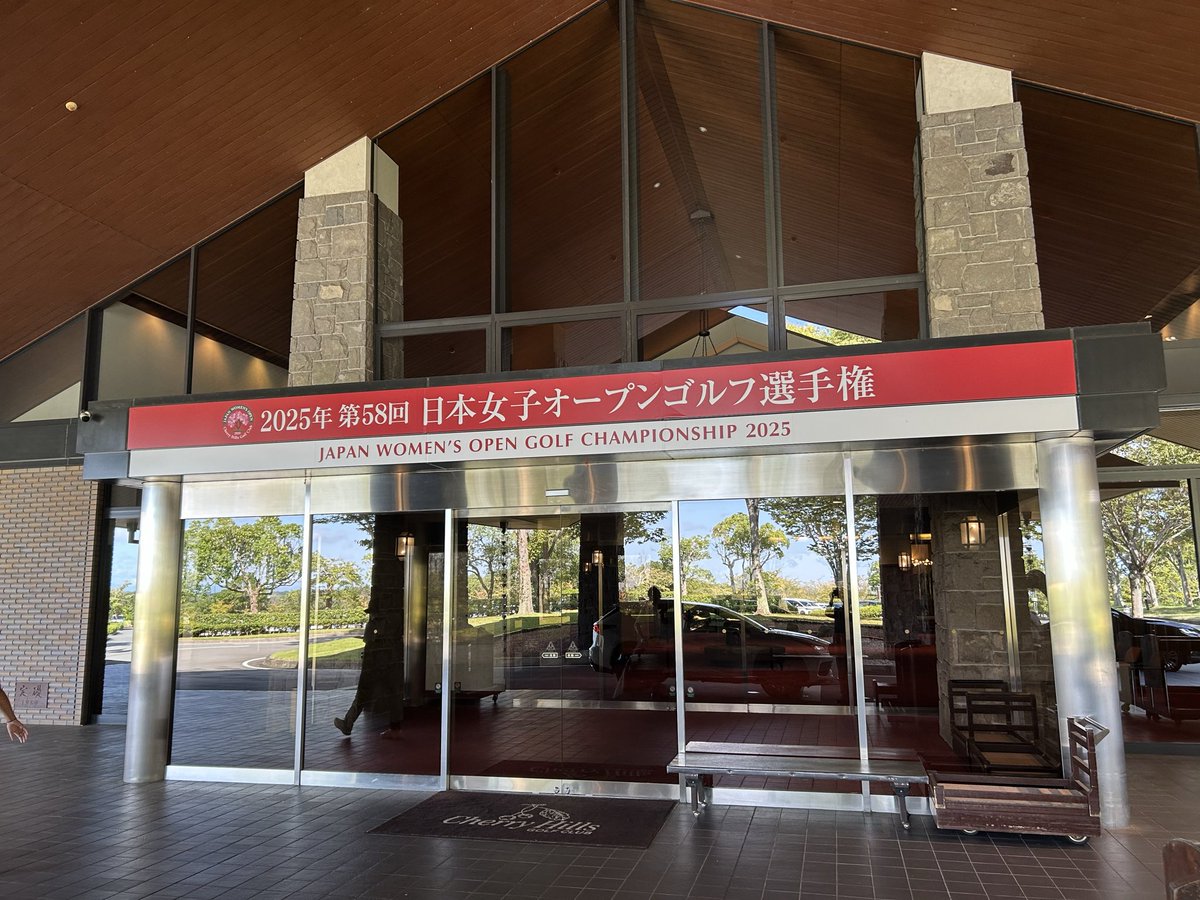 dr_nogami's tweet photo. 昨日は、秋晴れの中、チェリーヒルズゴルフクラブでママロカップ。
クィーン52、プリンス50で102（42）。OB4回。
天気は最高でしたー。
毎月の開催に感謝。 https://t.co/J8u4JfMxbI