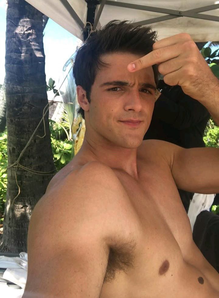 elordiaoty's tweet photo. ohh jacob elordi armpits https://t.co/regjaPBf5T