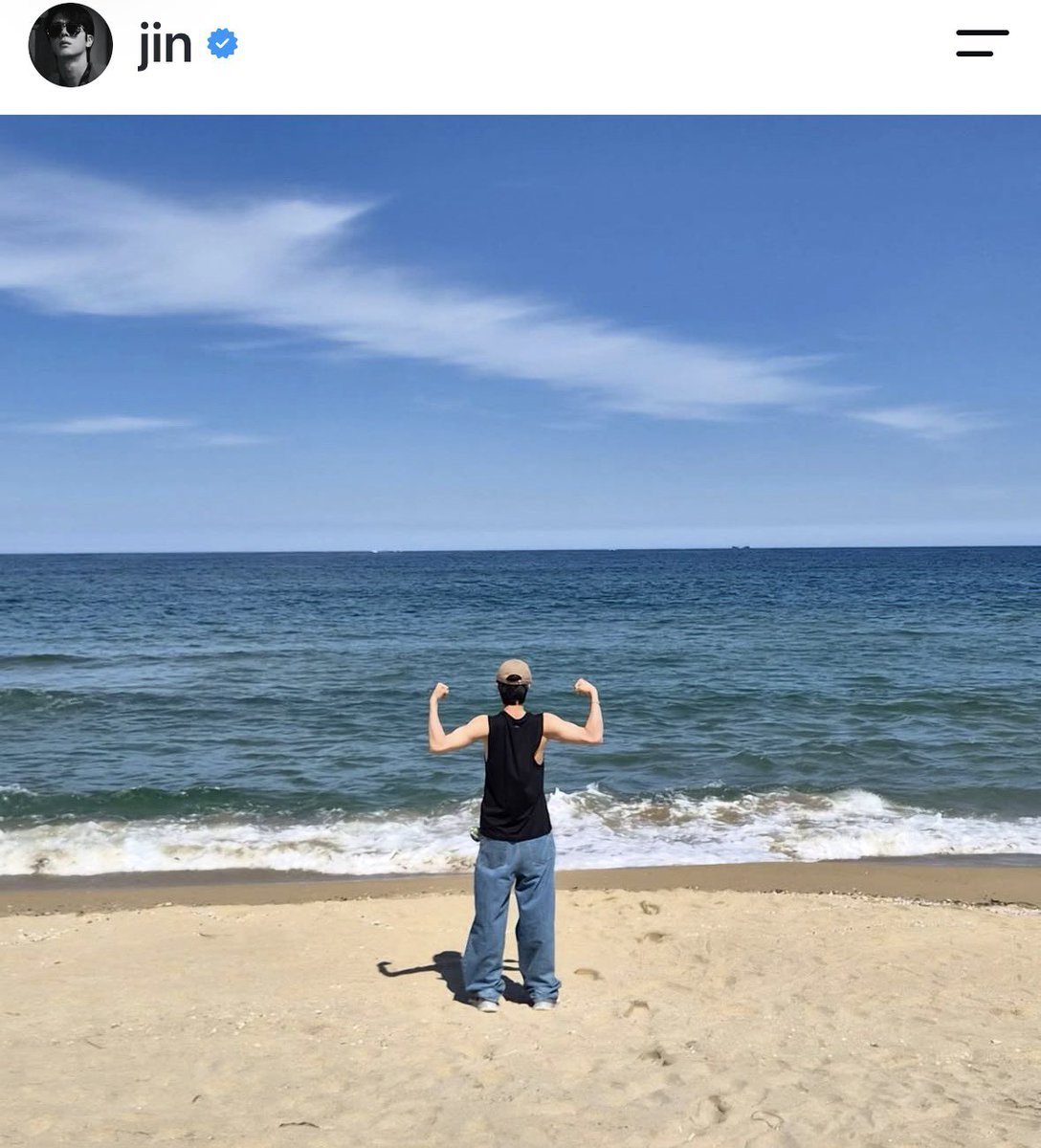 uilani1204's tweet photo. 週2,3でプール🏊‍♀️行ってます😁
1ヶ月半経過、恐ろしいほど減らない体重😅💦
でも、若干腕の振袖が小さくなった？太もももすこーし細くなったかも？？
努力は裏切らないと信じて、継続しよう♡
(JINくんも鍛えてるよね😍)

今日はON THE LAMPのイベント💜午後行きまーす https://t.co/dnAfPhftXZ