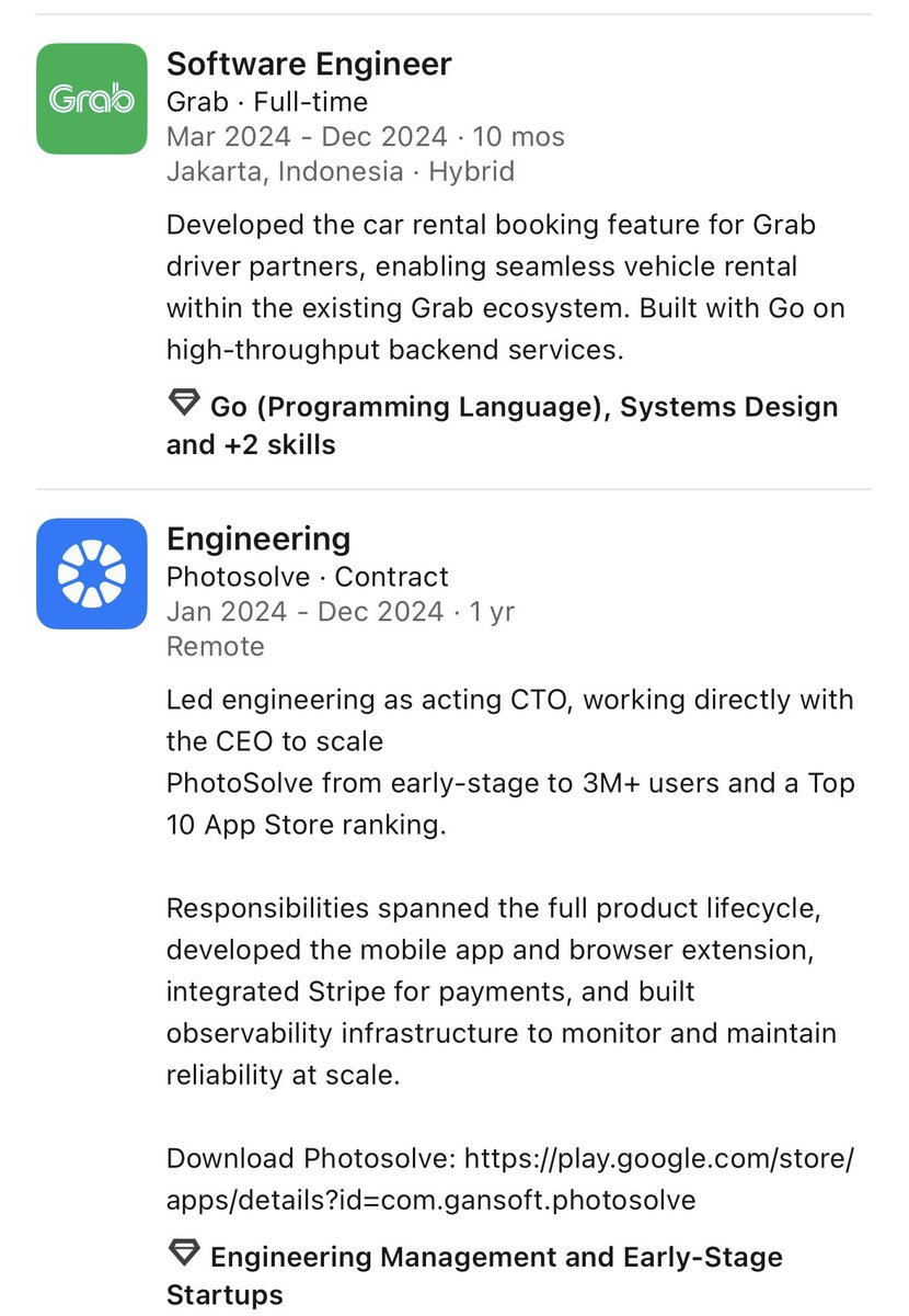 genzcorporation's tweet photo. One of most inspiring person this year!!

Anak ITB angkatan 2020 ini berhasil keterima kerja di Google, London!! 

Setelah Magang 4 Kali dan kerja full time di 4 company berbeda, total 8 kali ganti company!! 

masih mau bilang kalo kutu loncat itu ga loyal? ga profesional? hehe

Btw. dia masuk kuliah 2020 tapi di 2021 dia udah cobain intern sambil kuliah. Dia udh jauh mikir ke depan selagi orang2 masih pada sibuk nongkrong sana sini / kupu-kupu. Patut ditiru nih..