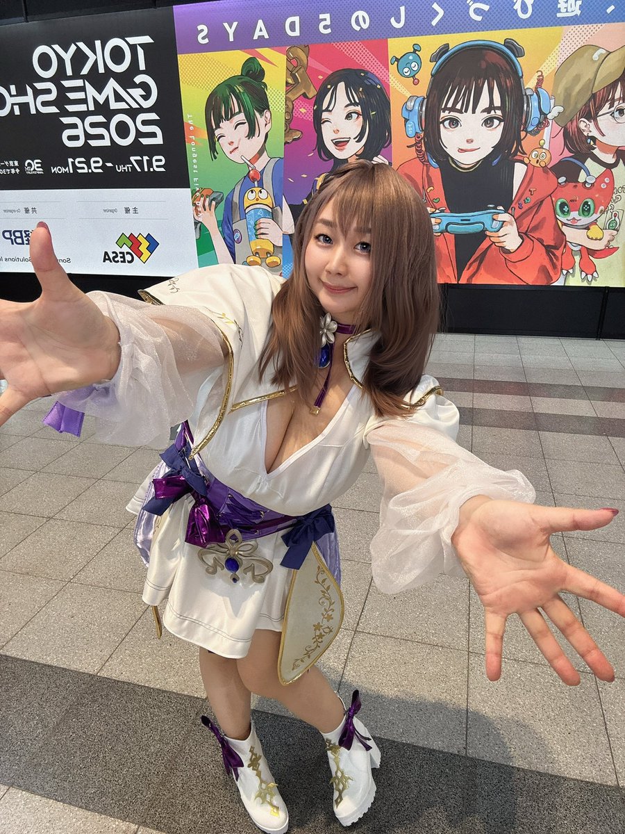 ako_081's tweet photo. おはよう☀️💕

今日もぽえちゃんと一緒🫶💕
アートレイスタジオ
SONORIAブース「09-E16」にいます⭐️🎮

今日もいっぱい楽しもう〜🥰✨
会いにきてね💖

#TGS2026 #東京ゲームショウ

2人の衣装かわいいでしょ🥴💕
@cos_rabi2 https://t.co/vyLFepexg7