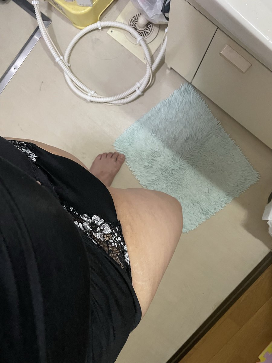 Manami117355's tweet photo. おはようございます☀
昨日の体調不良から引き続き、胃がムカムカが治らないけど、これ以上休むと逆に具合悪くなりそうだから仕事行きましょー🤣
病は気からですからねー🤭
皆さんも今日一日頑張りましょう！
笑顔多い１日になりますよーに💕
お仕事頑張ってきまーす👋 https://t.co/fDc1id1l9y