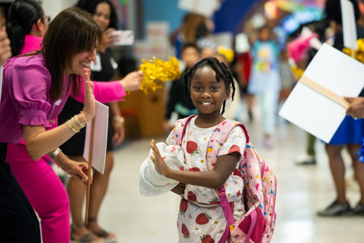 JCPSKY's tweet photo. ☀️ MORNINGS WITH MOMS | Back for the 2026–27 school year! 🎉

Mornings with Moms volunteers surprised Portland Elementary School this morning, welcoming students with cheers and high fives to start the day right!

#WeAreJCPS https://t.co/fEvzx93VHB