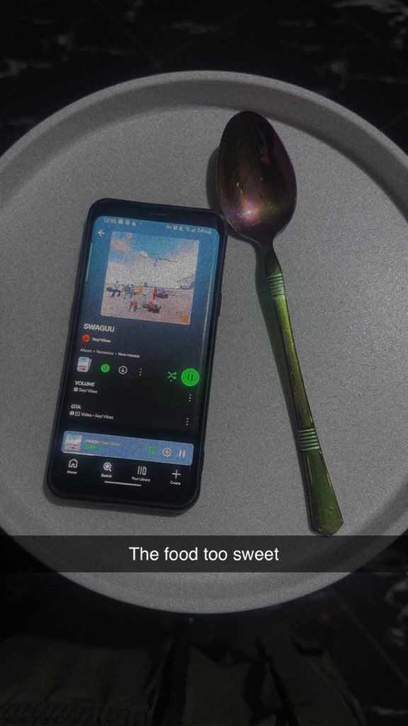 Apheadskig's tweet photo. This food too sweet fr https://t.co/flUSTOJmu3