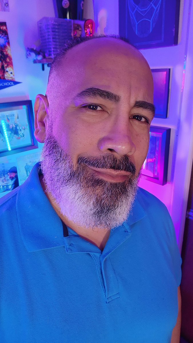 mmpadellan's tweet photo. I went to the barber shop today, and asked everybody what they were going to spend their $5,000 checks on. They all laughed.

Nobody believes those checks are coming.🤪 https://t.co/GottCOe9yi