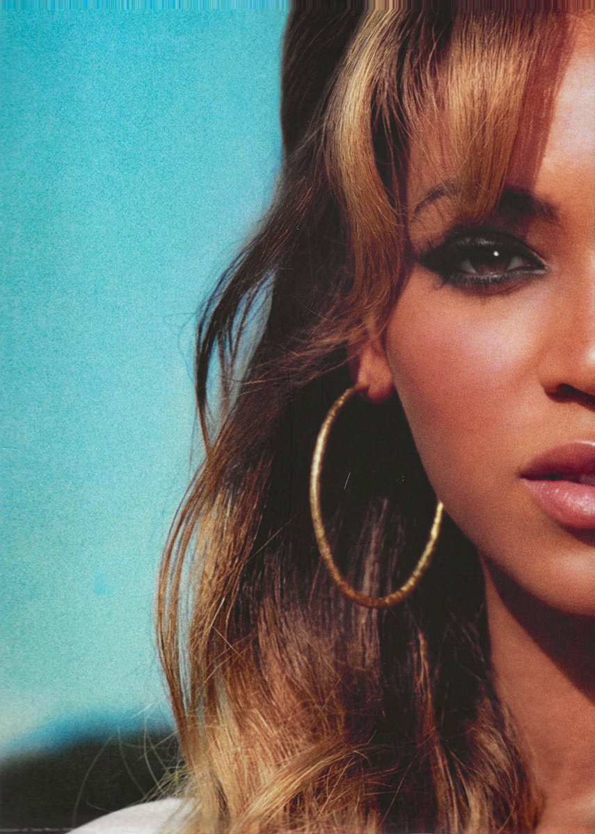 jiggyvisuals's tweet photo. Beyonce #Bday20 vinyl sleeves scanned 📸🔥 https://t.co/1bXGHzVF3l