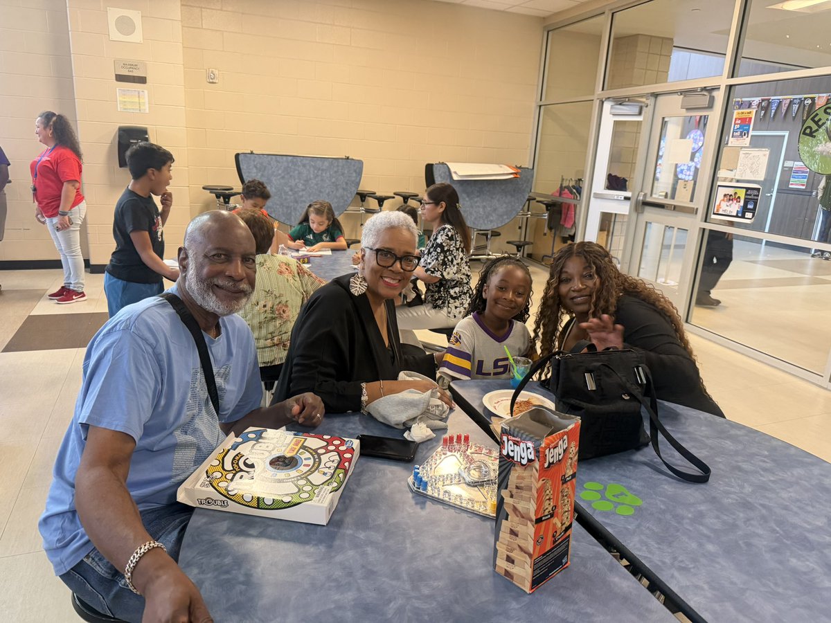 HumbleISD_RCE's tweet photo. πGrandparentβs & Studentβs Game Nightπ
We are grateful for a #cubcommUNITY that supports our scholars.
We laughed, socialized & just enjoyed each otherβs company!
Thank you!
Your presence is a present!
ππ https://t.co/WJ1JlXZhyw