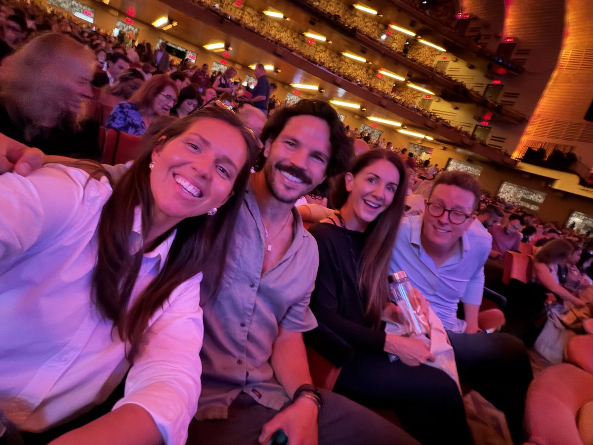 churchill_dan's tweet photo. About to add 10 points to my IQ with this show tonight in nyc @hubermanlab https://t.co/vbgZB3TfN7
