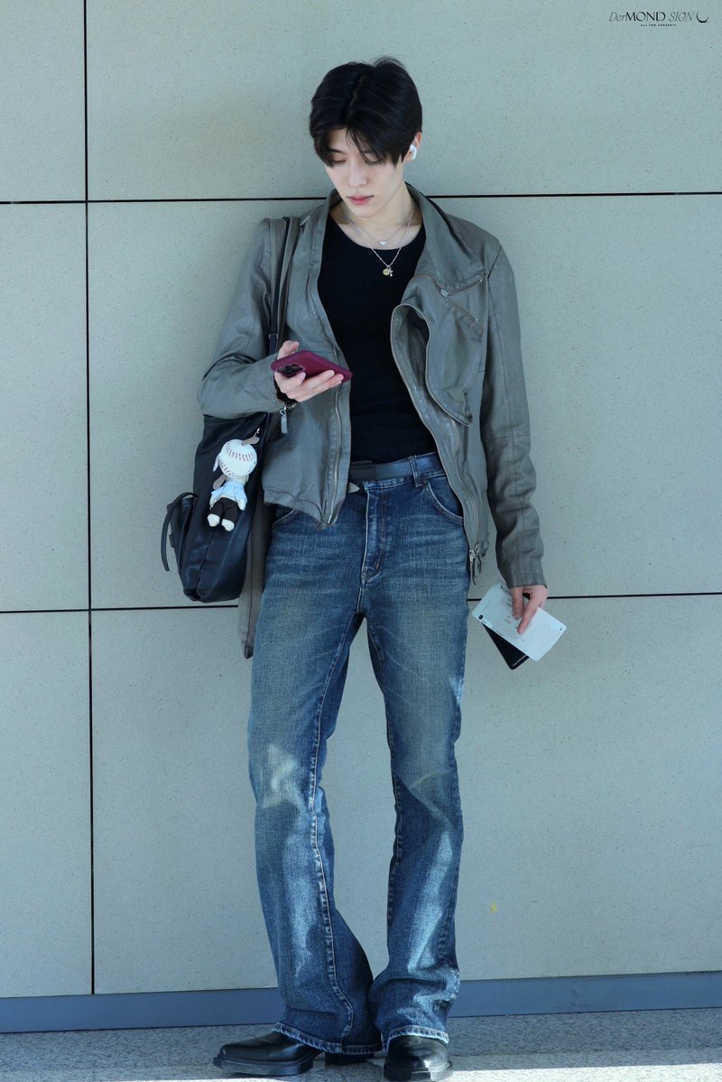 kd9900's tweet photo. 아진짜몸매말안돼… https://t.co/C5Fpik6nQz