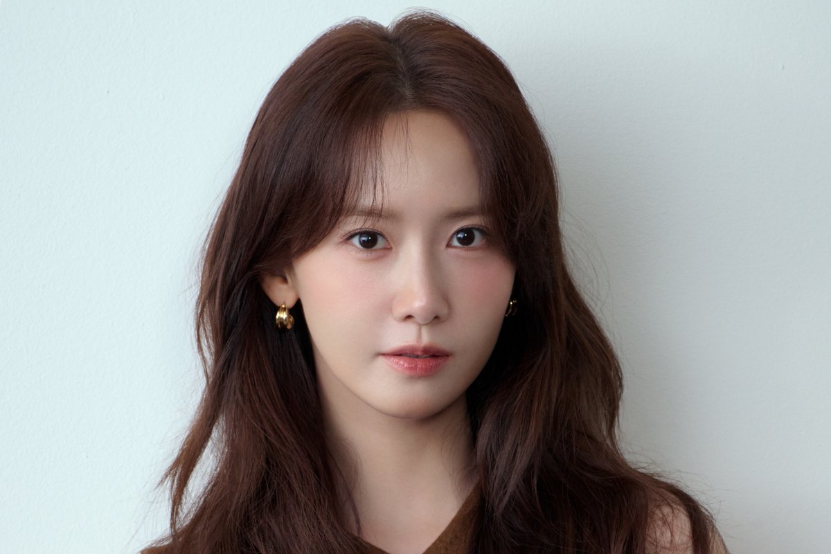 soompi's tweet photo. #GirlsGeneration's #LimYoona Confirmed To Star In Korean Remake Of "#Unnatural"
https://t.co/qKEaqTUAbW https://t.co/hxNDWgonjx