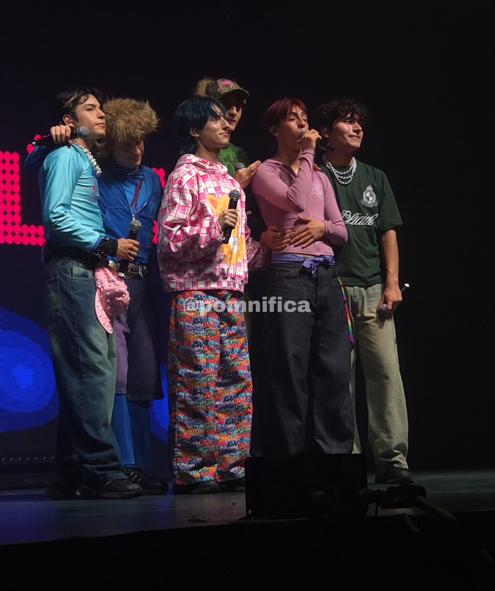pomnifica's tweet photo. #buscomutis #qnitwt
hola qnis querides !! soy tofi (anteriormente @tinkrbvll). Abandoné esa cuenta y ahora tengo esta multifandom !! quiero tener más mutis qnis yyy así poder hablar un poquito más de ellos. Soy esta para que me reconozcan y le dí un leafeon al jotita jj https://t.co/qeUYQMYw1u