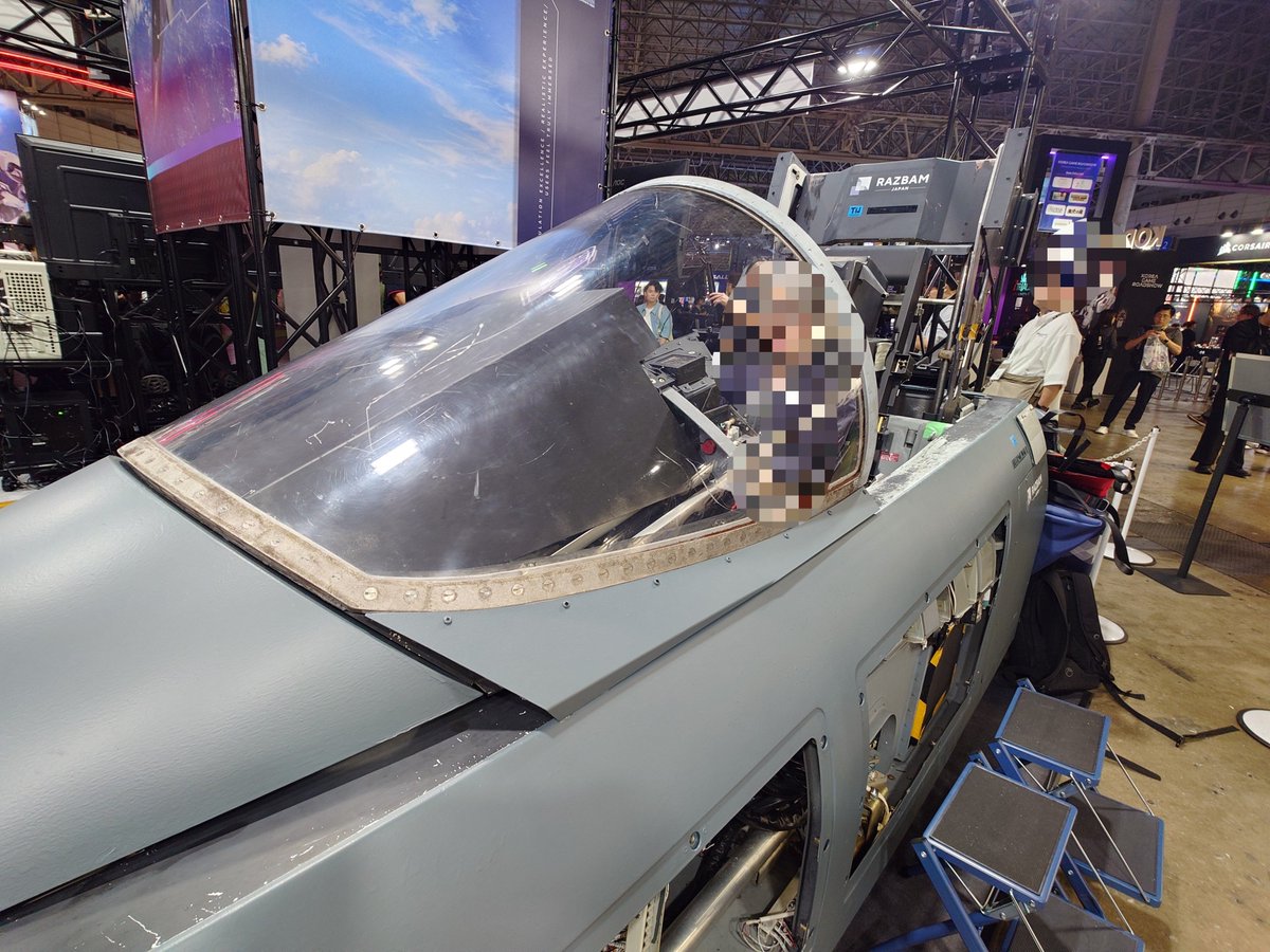 BigperiodA's tweet photo. F-15に座れる機会なんてほぼ無いから、TGSに行ったら是非足を運んで欲しい
昨日のどの展示よりもときめきました🥹

どのブースかは引用先の返信に記載 https://t.co/csadMzhm29