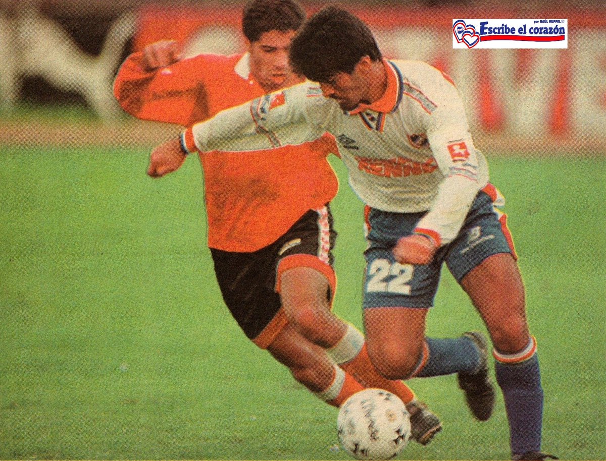 raul_ruppel's tweet photo. 2026 (249) Raul Federico Bergara, lateral izquierdo que llega desde Racing, juega entre los años 1998 y 2000. Ganó 2 Uruguayos (98 y 2000). El hincha guarda buen recuerdo del "Laca" y también aquella insólita expulsión en el clásico del 99. https://t.co/yBAEptWBFz